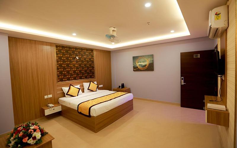 Kannangad Hotel Emirates מראה חיצוני תמונה